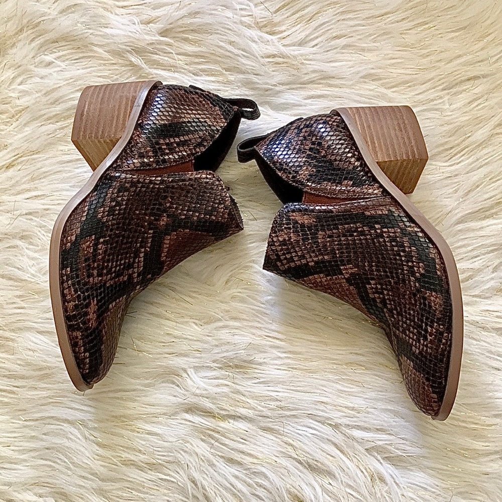 Steve Madden Brown Snake print Rader Ankle Boots